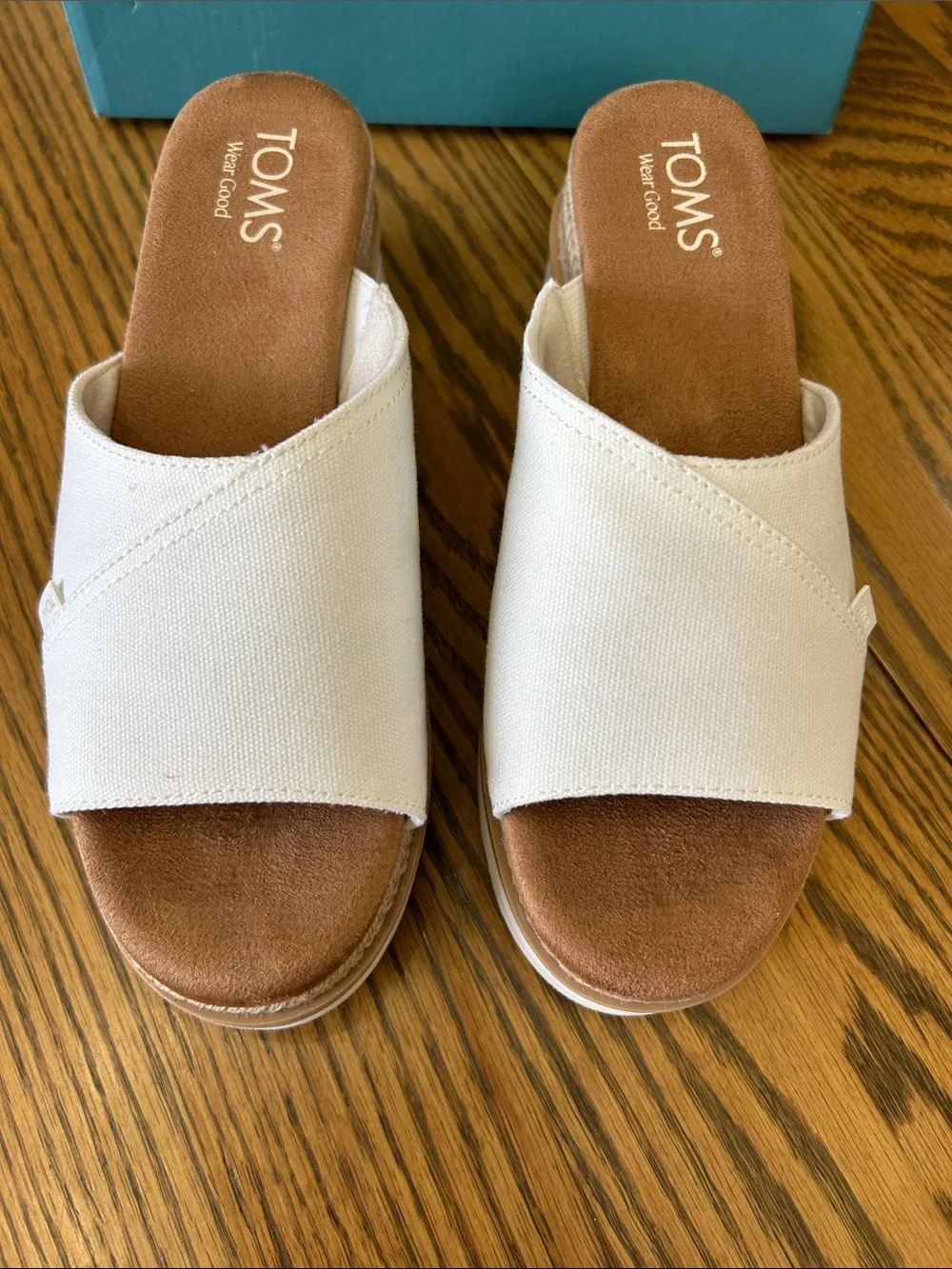 Toms slip into